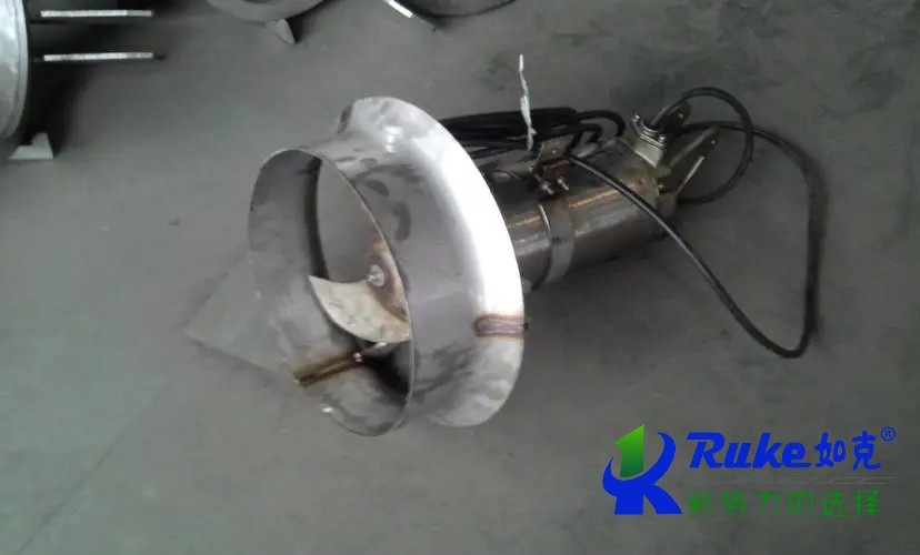 太陽(yáng)能微動(dòng)力污水處理機(jī)具有這些優(yōu)勢(shì)